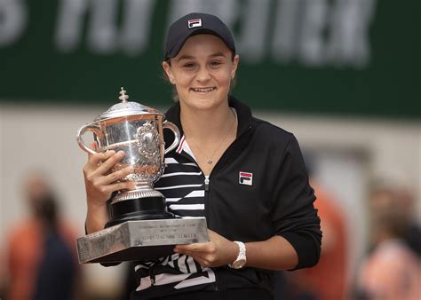 Ashleigh Barty .